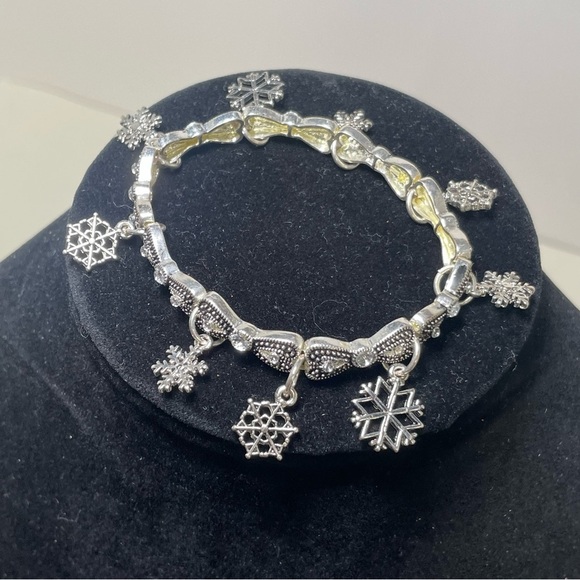 Silver Snowflake Stretch Charm Bracelet - Picture 2 of 7